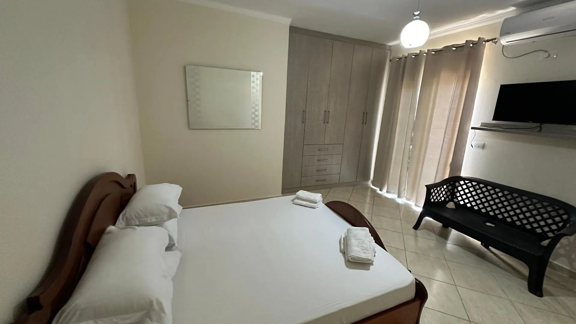 Gjini Apartment Sarande
